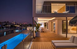 15 Cresta Court, Broadbeach Waters, Qld 4218