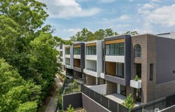 24/75 Jacaranda Place, Indooroopilly, Qld 4068