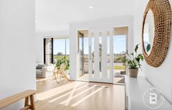 33 Carbery Way, Lucas, Vic 3350