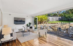 15 Frenchs Forest Road, Seaforth, NSW 2092