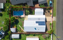 89 Limpus Street, Urangan, Qld 4655