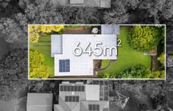 17 Disraeli Street, Indooroopilly, Qld 4068