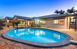 1 Mcilwraith Avenue, Sorrento, Qld 4217
