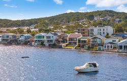16 Ross Street, Belmont, NSW 2280