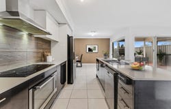 32 Concord Circuit, Cliftleigh, NSW 2321