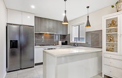 2 Holstein Close, Quakers Hill, NSW 2763