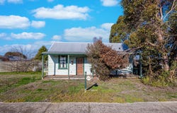 19 Queen Street, Sebastopol, Vic 3356