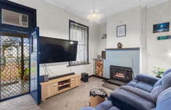 8 Collins Street, Jamestown, SA 5491