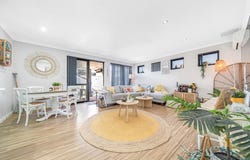 18/15 Crosthwait Circle, Tapping, WA 6065