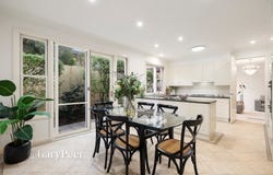 8 Alston Grove, St Kilda East, Vic 3183