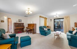11 Debenham Court, Greenwith, SA 5125