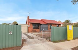 34 Crisp Road, Elizabeth Downs, SA 5113