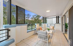 35 Greenway Circuit, Mount Ommaney, Qld 4074