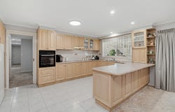 97 McCarthy Drive, Heathcote, Vic 3523