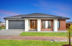 33 Marchador Street, Bonnie Brook, Vic 3335