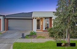 34 Goodison Grv, Mount Cottrell, Vic 3024