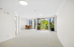1032/2633 Gold Coast Highway, Broadbeach, Qld 4218