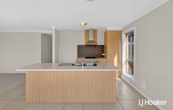 18 Fellows Street, Weir Views, Vic 3338