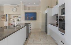 3 Bonaire Court, Kawana Island, Qld 4575