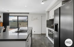 33 Cormorant Boulevard, Kialla, Vic 3631