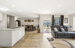 22 Renshaw Crescent, Kearneys Spring, Qld 4350