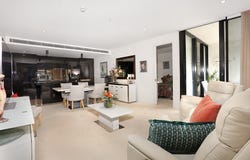 1 Marina Drive, Benowa, Qld 4217