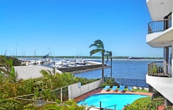28/9 Bayview Street, Runaway Bay, Qld 4216
