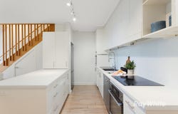 5/81 Koornang Road, Carnegie, Vic 3163