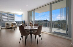 903/10 Aviators Way, Penrith, NSW 2750