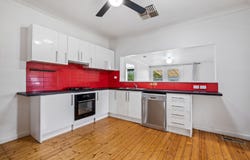 16 Elm Street, Golden Square, Vic 3555