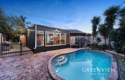 24 Broome Crescent, Cranbourne North, Vic 3977