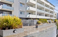 176/142 Anketell Street, Greenway, ACT 2900