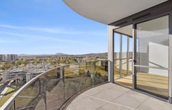 1108/102 Easty Street, Phillip, ACT 2606