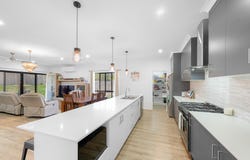 41 Peter Corones Drive, Kirkwood, Qld 4680