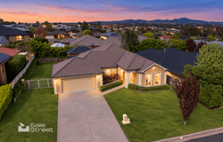 7 Greerlyn Way, Orange, NSW 2800