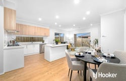 11 Darwinia Avenue, Clyde, Vic 3978