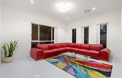 7-18 Plantation Place, MacKenzie, Qld 4156
