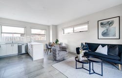 2/127 St Vigeons Road, Reservoir, Vic 3073