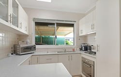 87 Sussex Road, Forrestfield, WA 6058