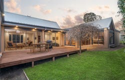 11 Whitten Court, Highton, Vic 3216