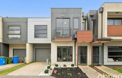 11 Queenie Way, Cranbourne West, Vic 3977