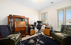 13 Halifax Drive, Berwick, Vic 3806