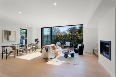 /international/au/6-31-weeroona-rd-murrumbeena-vic-151067816/