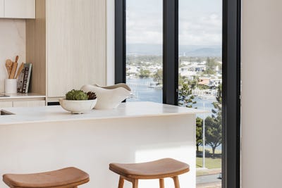 /international/au/10-8-jubilee-avenue-broadbeach-qld-149872392/