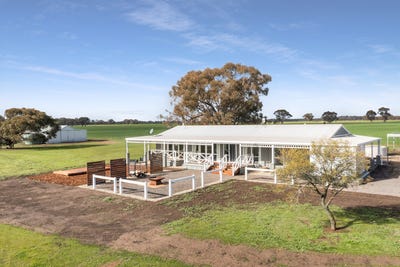 /international/au/34-elysian-lane-neilborough-vic-148718188/?lang=en