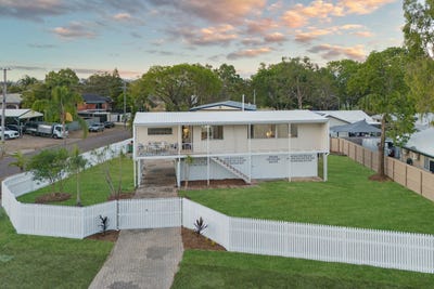 /international/au/22-partridge-street-mount-louisa-qld-152551132/