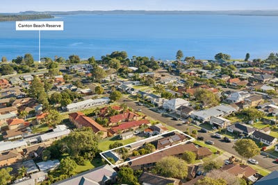 /international/au/27-victoria-avenue-toukley-nsw-150843472/