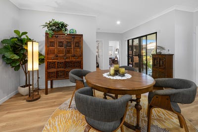 /international/au/40-blue-beach-boulevard-haliday-bay-qld-148443536/