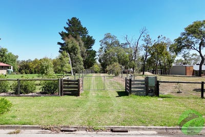 /international/au/27-grassmere-road-langwarrin-vic-204452240/