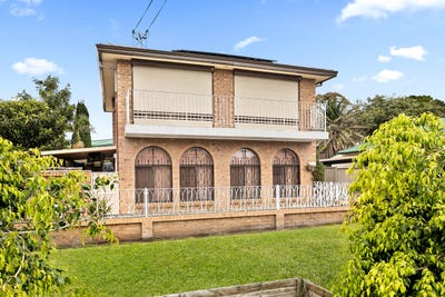 /international/au/2-27-kemblawarra-road-warrawong-nsw-152671012/